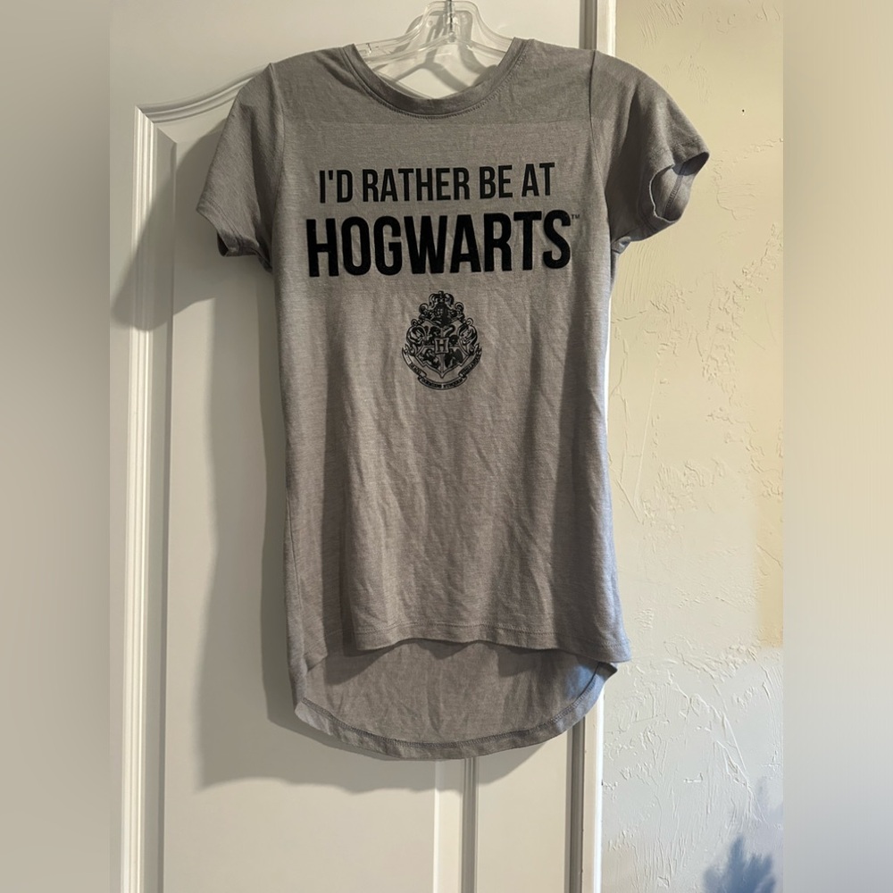Harry Potter women’s gray t shirt. Size medium